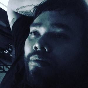 Meet your Posher, Cesar